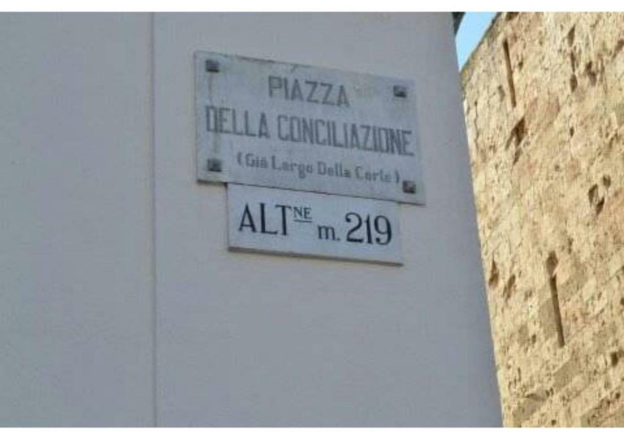 Mansarda Romantica "Il Nido Delle Rondini" Conversano Exterior foto
